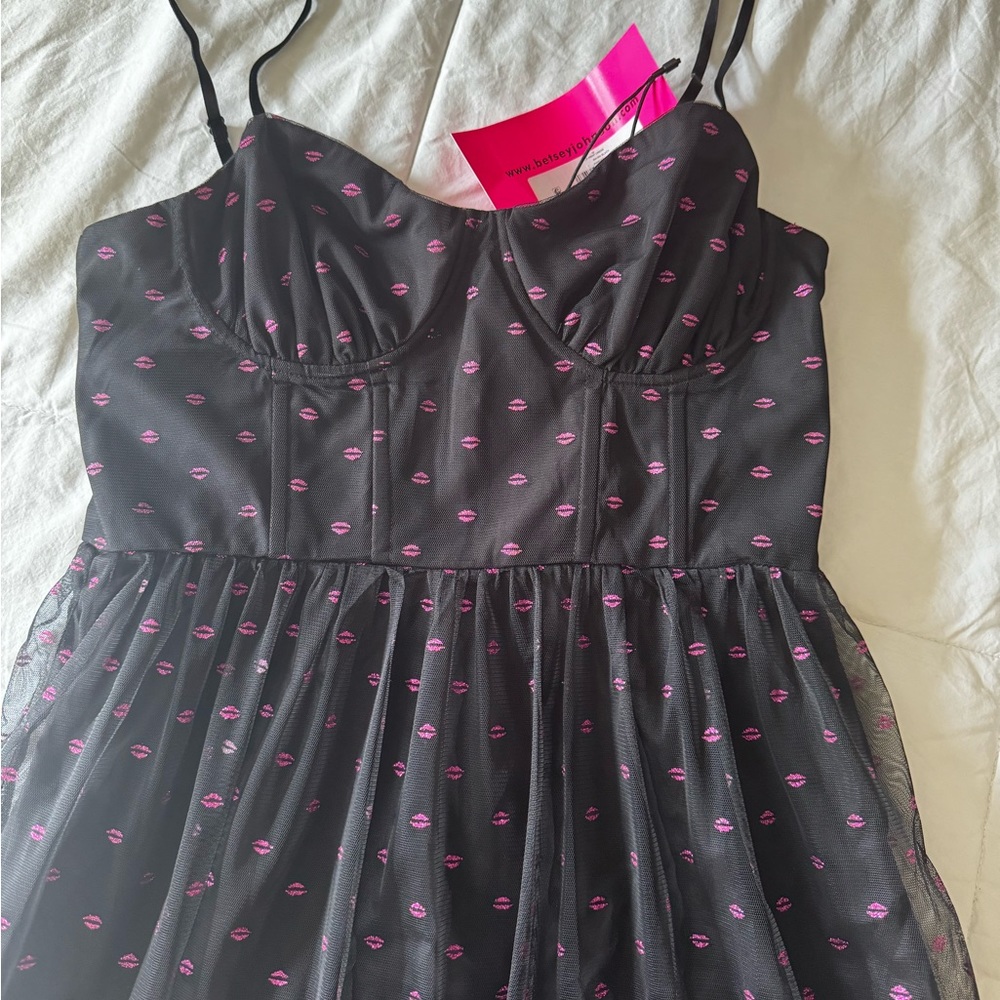 Betsy Johnson Lip Print tulle Dress 💋